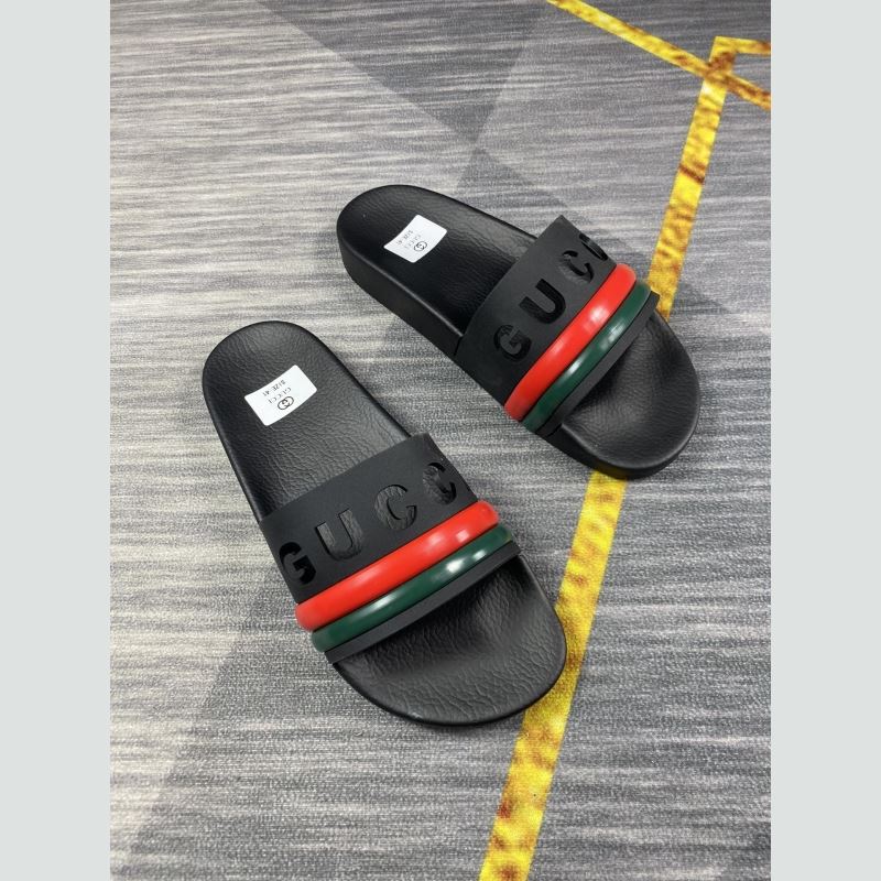 G*u*i slippers